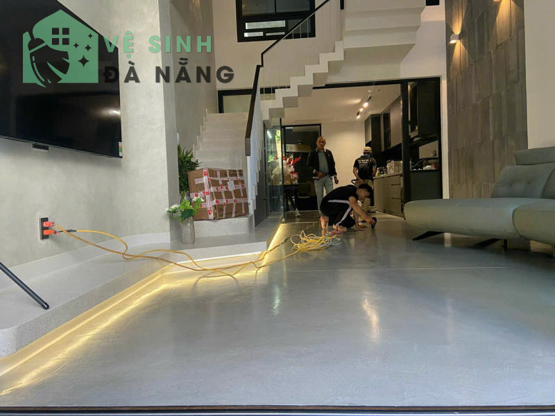 Cải tạo sàn nhà phòng khách cho khách hàng tại Đà Nẵng